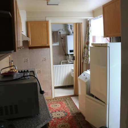 3-bedroom Home, Walking Distance To Train Station * Voorschoten