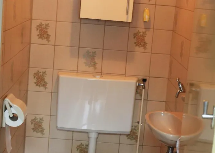 3-bedroom Home, Walking Distance To Train Station Voorschoten